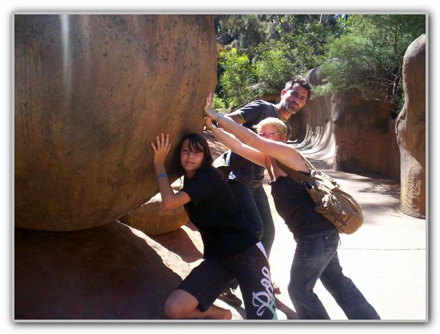 TK Stuart & Karen at Perth Zoo Feb 16th 2007